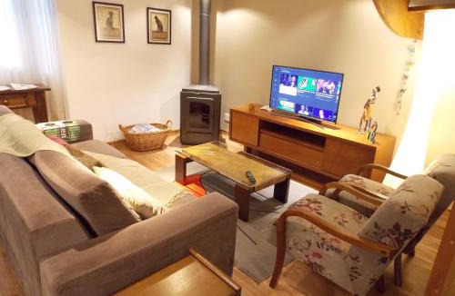 Centro House | Triplex 3 suítes em Canela