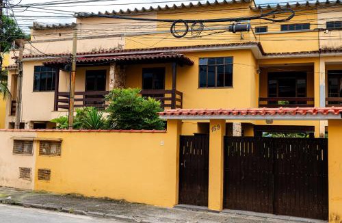 Frade House | Triplex Frente Mar no Frade 5 Quartos para 13 Hóspedes