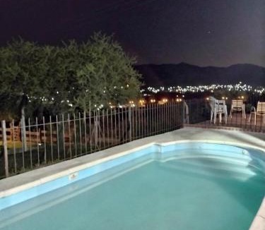 Villa Parque Siquiman House | Tu refugio en las sierras-Excepcional vista-6 huéspedes