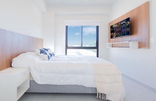 Fernando De La Mora Apartment | Two-Bedroom Quiet Stay with Rooftop Pool and Coworking