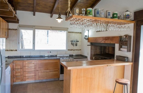 San Carlos de Bariloche Ski Chalet | Two storey house with stunning lake and mountain views