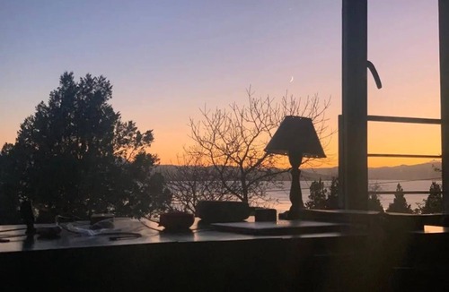 San Carlos de Bariloche Ski Chalet | Two storey house with stunning lake and mountain views