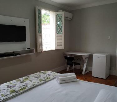 Uba House | Uba Apart imóveis