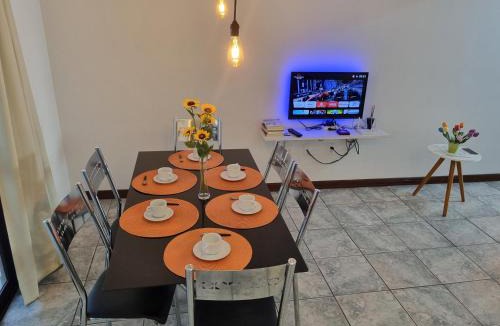 Castelo Branco Apartment | UMA QUADRA E MEIA DO MAR Ar Wifi Smart TV