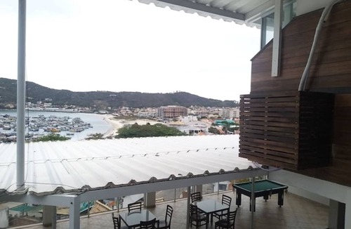 Praia dos Anjos Apartment | Uma Suíte Romântica com uma Bella Vista