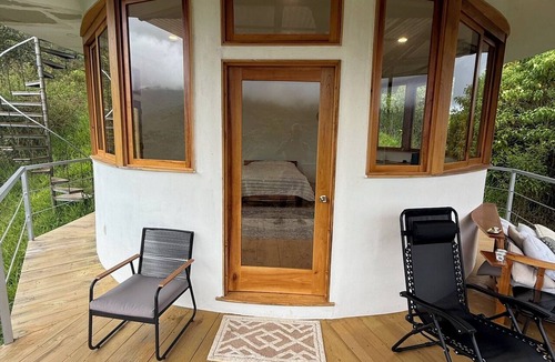 Rivas Apartment | Unique Hilltop Cabin With Panoramic Views