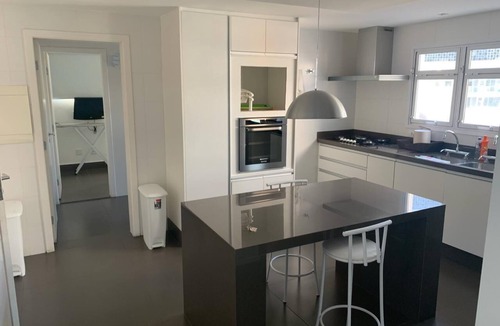 Riviera de Sao Lourenco Apartment | Upscale penthouse with adapted elevator between floors