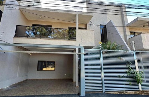 Ciudad Del Este House | Urban Duplex Premium