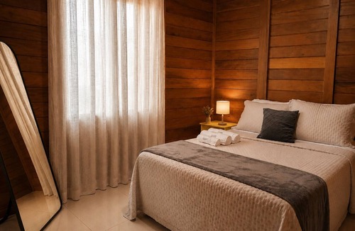 Santa Teresa Hotel | Valley Breeze Retreat with a View of the Valley