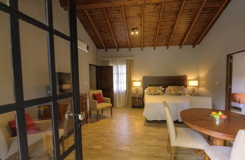 Maipu Hotel | Verde Oliva Casa de Huéspedes