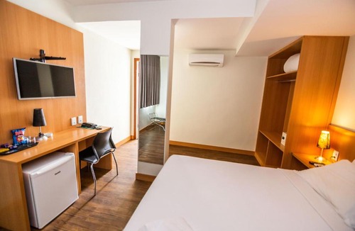 Santa Efigenia Hotel | Vertentes Suítes Hotel