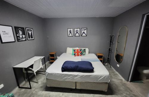 Sumare Hostel | Vila Rock Hostel - Secure Neighborhood, Near Metro, Nubank Allianz Parque, Vila Madalena, Av Paulista, easy access to Morumbis and Autódromo Interlagos