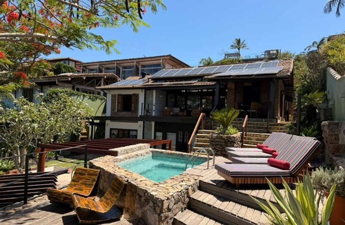 Buzios House | Villa Amani. Beachfront house in Ferradura. Comfort, Elegance, Privacy.