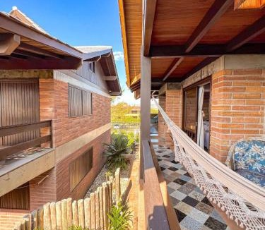 Barra de Ibiraquera House | Villa Bali Casas pé na areia