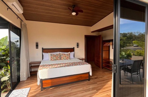 Monterrey Villa | Villa Guarumo