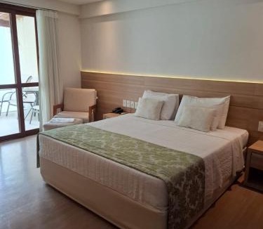 Pedra Azul Apartment | Vista Azul - Suíte com banheira de hidromassagem