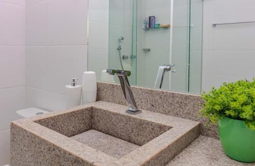 Castelo Branco Apartment | Vista Mar A passos da Praia 3 suítes 3 Vagas