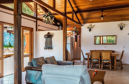Bexiga House | Vrbo Property