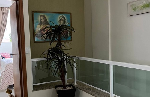Santa Monica Apartment | Vrbo Property