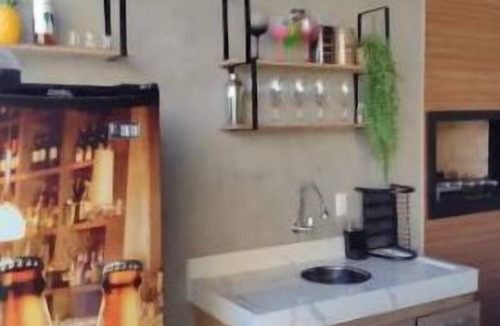 Palhoca House | Walking distance to the beach!