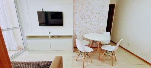 Itapua Apartment | Wave Itapoã 702 Sul - Praia de Itapoã - Beverly Hills, comércio, piscinas panorâmicas, minimercado e lavanderia