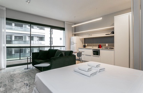 Centro Apartment | WI-FI 200MB | Me2 Benefits | Foodhall #TS2