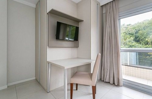 Ingleses Sul Apartment | Wi-Fi 500MB | 150m from the beach | Pool #IA37