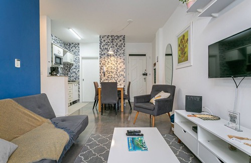 Lagoa da Conceicao Apartment | WI-FI 600MB | 300m from Lagoa da Conceição #LA14