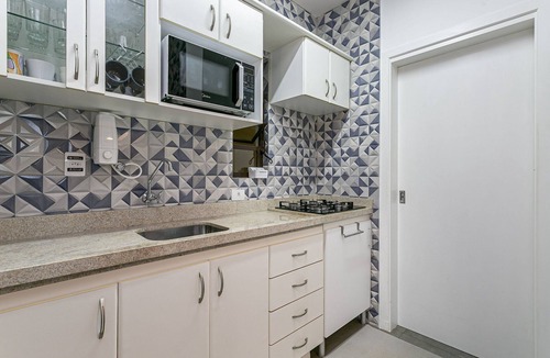 Lagoa da Conceicao Apartment | WI-FI 600MB | 300m from Lagoa da Conceição #LA14