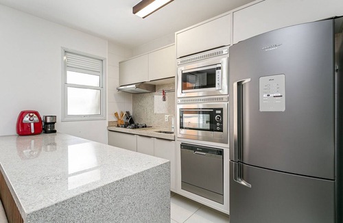 Ingleses Norte Apartment | WI-FI 700MB | Swimming Pool | Barbecue Grill #IA25
