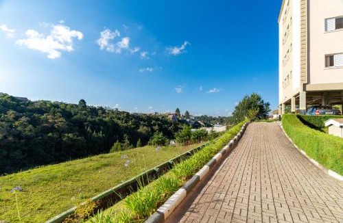 Campos do Jordao Apartment | Wi-Fi rápido e vista incrível, 7km Capivari