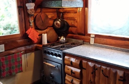 Mar de Las Pampas Cabin | Willow log cabin
