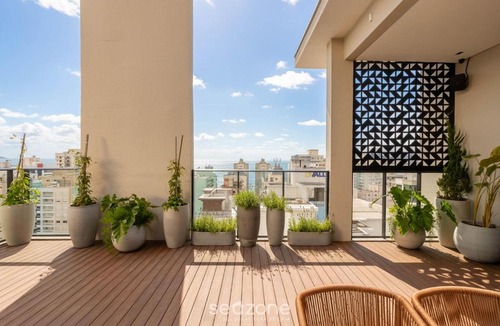 Itapema Apartment | Your exclusive stay just steps from the sea in Meia Praia - FFS!