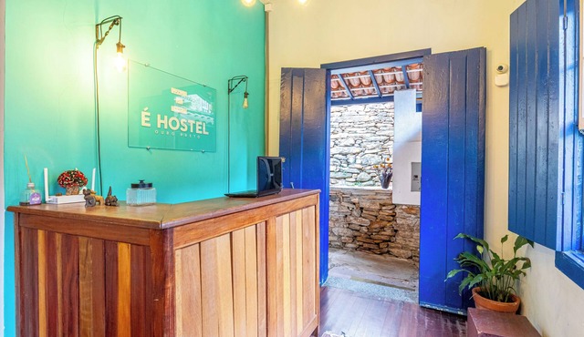 É Hostel