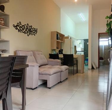 Ótima casa Jardim do Éden - Tramandaí, poucos passos do mar!