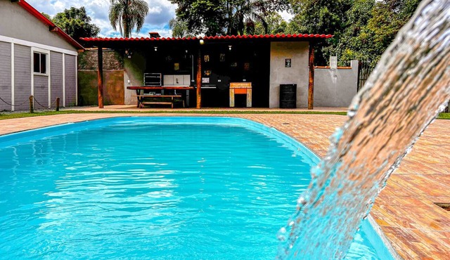 Ótima chácara c churrasq, piscina e WiFi - Ibiúna