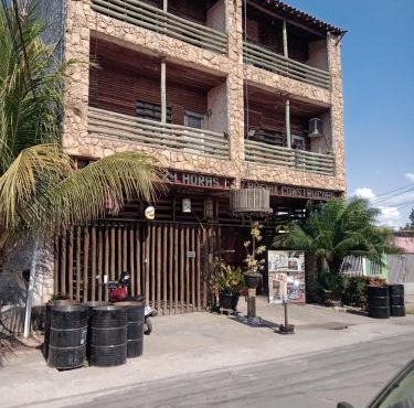 04 Quarto, com sala, cozinha, banheiro e sacada