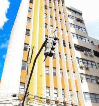 08 - ESTÚDIO CONFORTÁVEL na Savassi com Área privativa, Cozinha completa e Vaga de garagem
