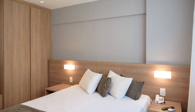 10 Verano Stay Suite (Wi-Fi and Garage)
