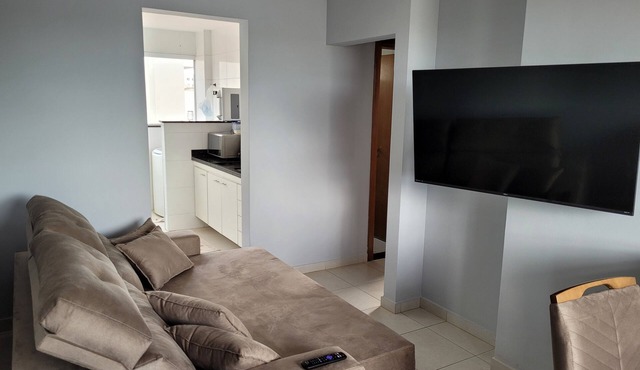 2/4 apartment near COT