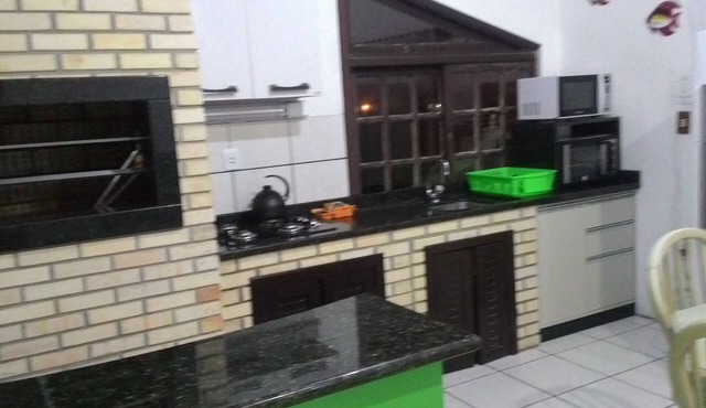 2 Bedroom Apartment with Balcony