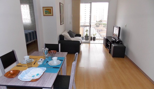 2 bedrooms, 2 double beds. Up to 7 feet Next subway Health, SP Expo, Cetrus, Congonhas