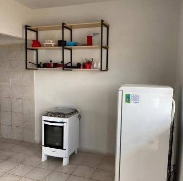 24 - Kitnet com cozinha e ventilador - 2 andar