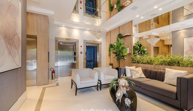 2BR apt w/BBQ 750m From Beach Rvn2003