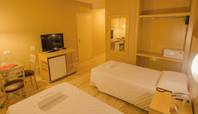 3 Comfortable Executive Double Twin Rooms Perfectly Located in Curitiba’s Center