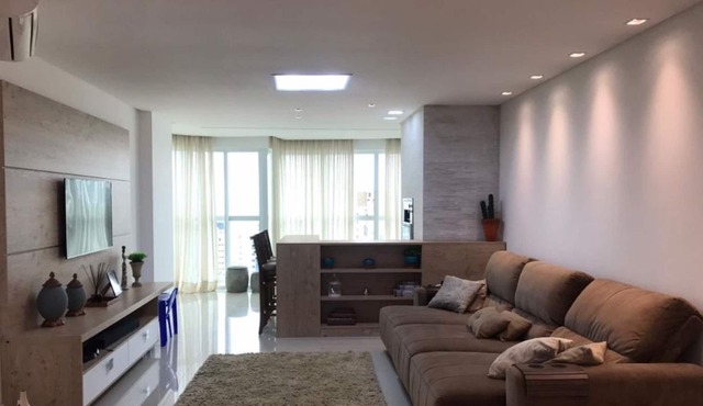 3 Dormitórios Mobiliado e Decorado a Passos do mar