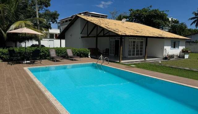 3 min walk from the beach. Cozy house with barbecue and pool for families.