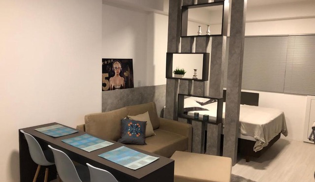 313- Studio em frente ao shopping Curitiba, Batel