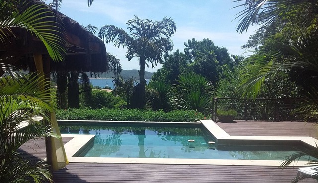 4 Bedroom Luxury Oceanfront Villa W/ Pool And Pond 'Present Moment'