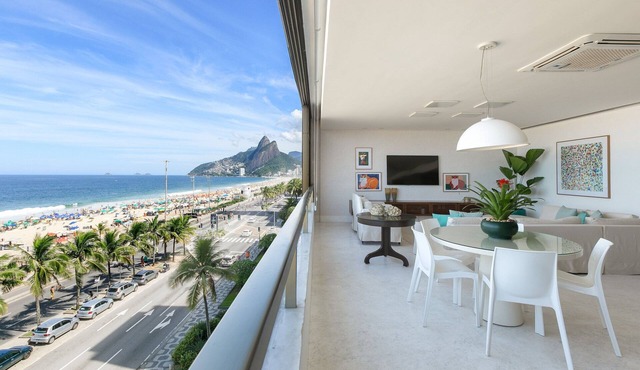 4 Suites Oceanfront in Ipanema - Ipa012